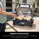 Ninja Woodfire Pro Connect XL - 7-in-1 Elektrische Smart BBQ Grill en Smoker - Inclusief Digitale Braadthermometer - Connect App - OG901EU